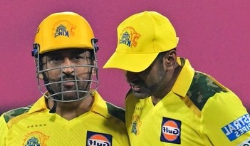 ms dhni and asin dispute